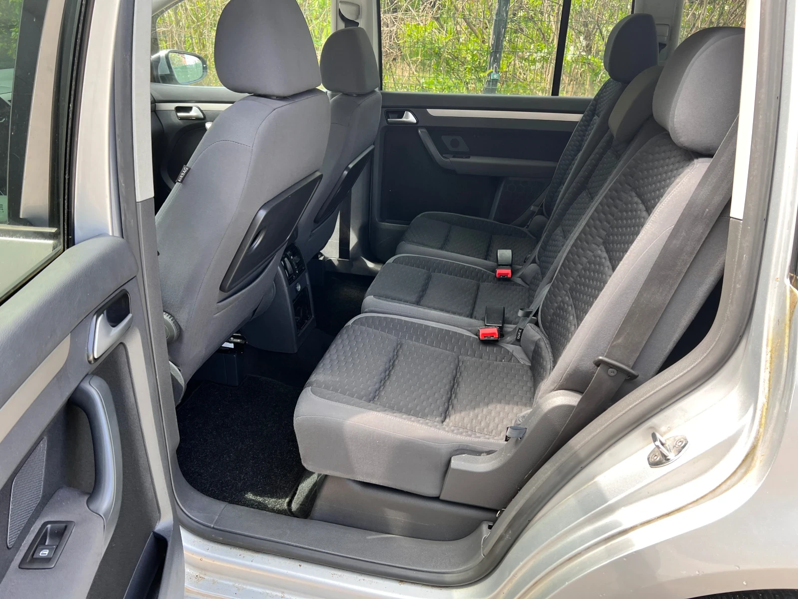 VW Touran 1.9TDI AUTOMAT - изображение 7