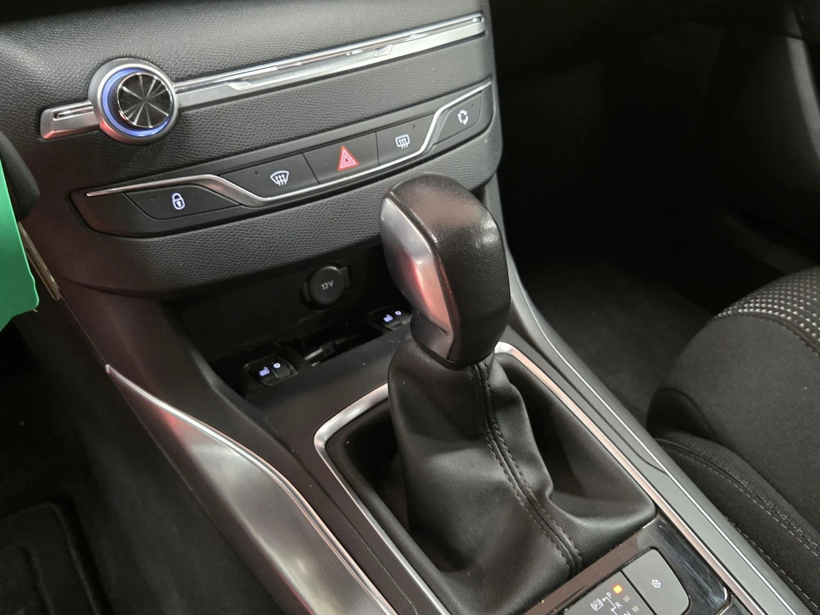 Peugeot 308 SW / 2.0 HDI 150hp / EAT6 / LED / EU6 - изображение 10