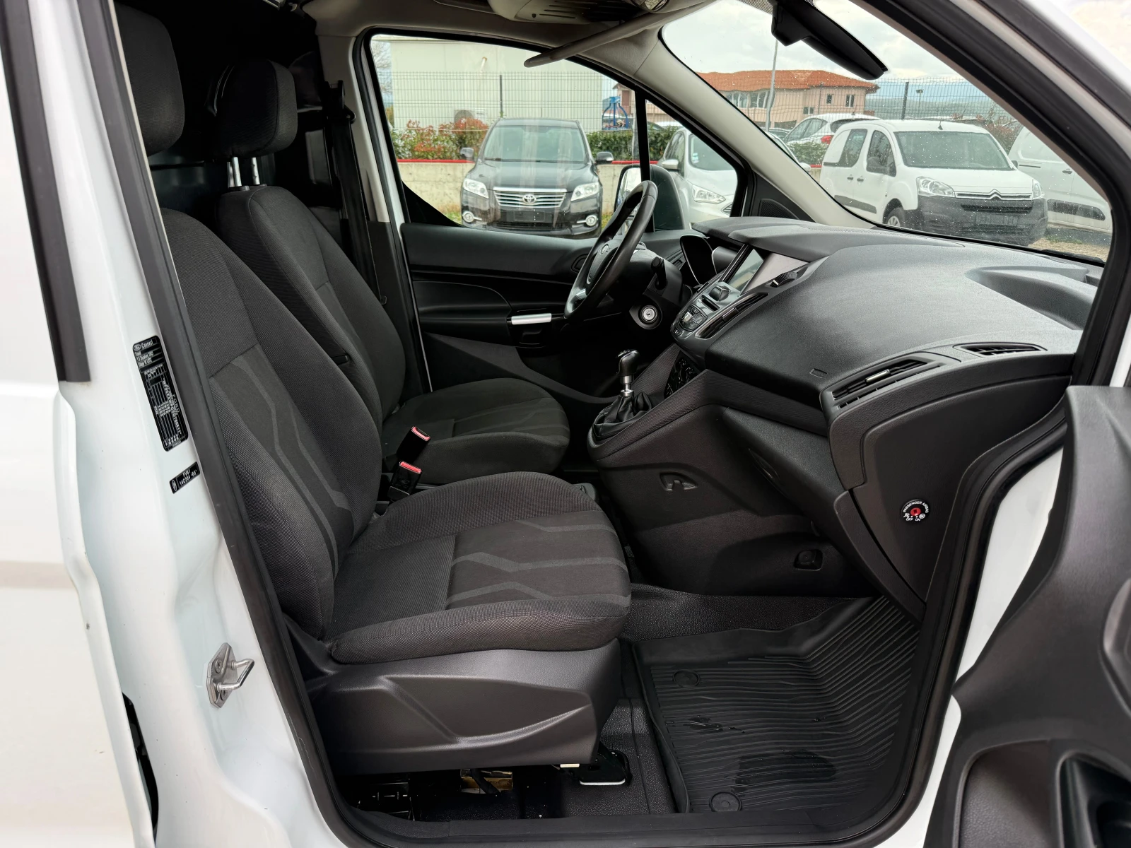 Ford Connect Maxi/1.5d/NAV/PDC/Camera/6 gears/120ps/Euro6 - изображение 9