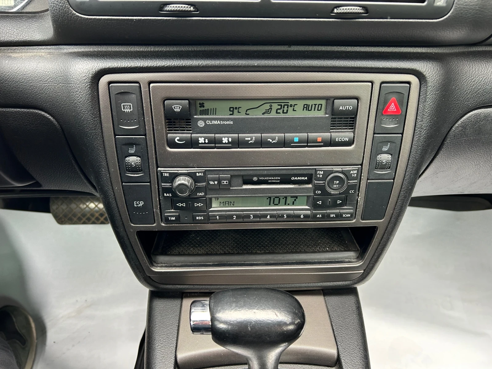 VW Passat 2.8 V6 4MOTION - изображение 9