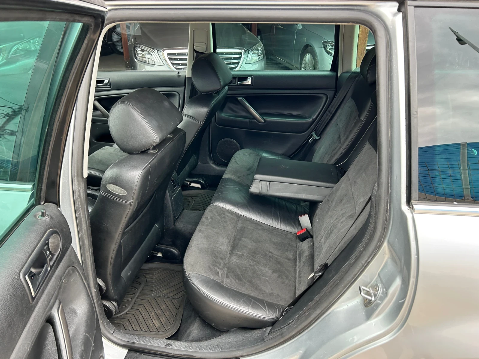 VW Passat 2.8 V6 4MOTION | Mobile.bg — изображение 13