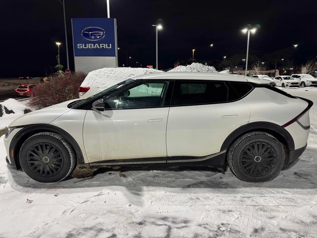 Kia EV6 * Land AWD * CARFAX * ��� ������������ ������ | Mobile.bg � ����������� 2