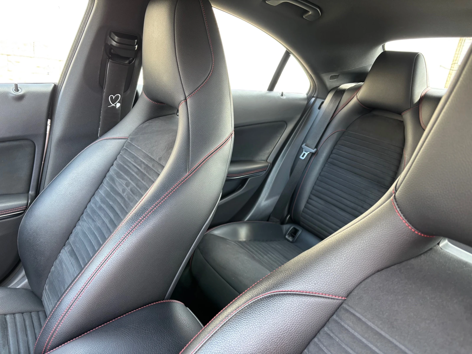 Mercedes-Benz CLA 200 CDI, снимка 8 - Автомобили и джипове - 53773280