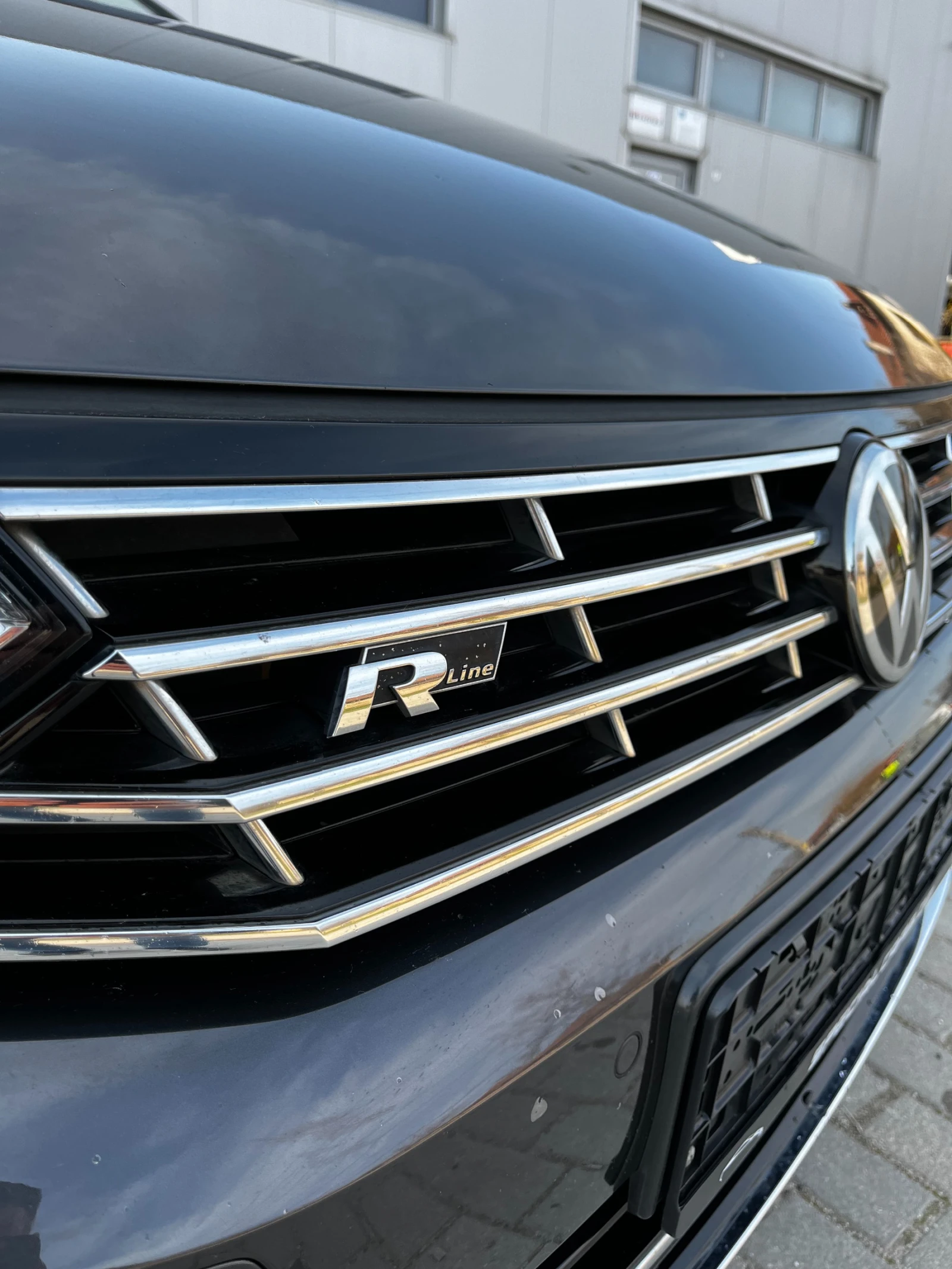 VW Passat TDI 190к.с. 4-MOTION, R-LINE, 8 джанти с гуми, снимка 6 - Автомобили и джипове - 53894093