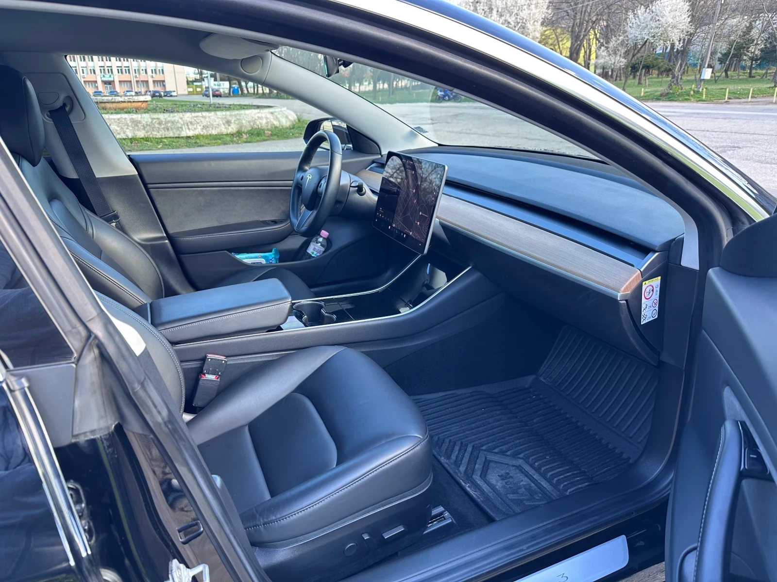 Tesla Model 3 Long Range Dual Motor 513кс, снимка 10 - Автомобили и джипове - 54103732