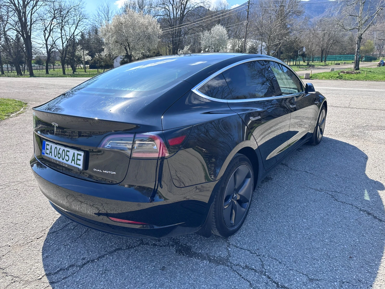 Tesla Model 3 Long Range Dual Motor 513кс, снимка 5 - Автомобили и джипове - 54103732
