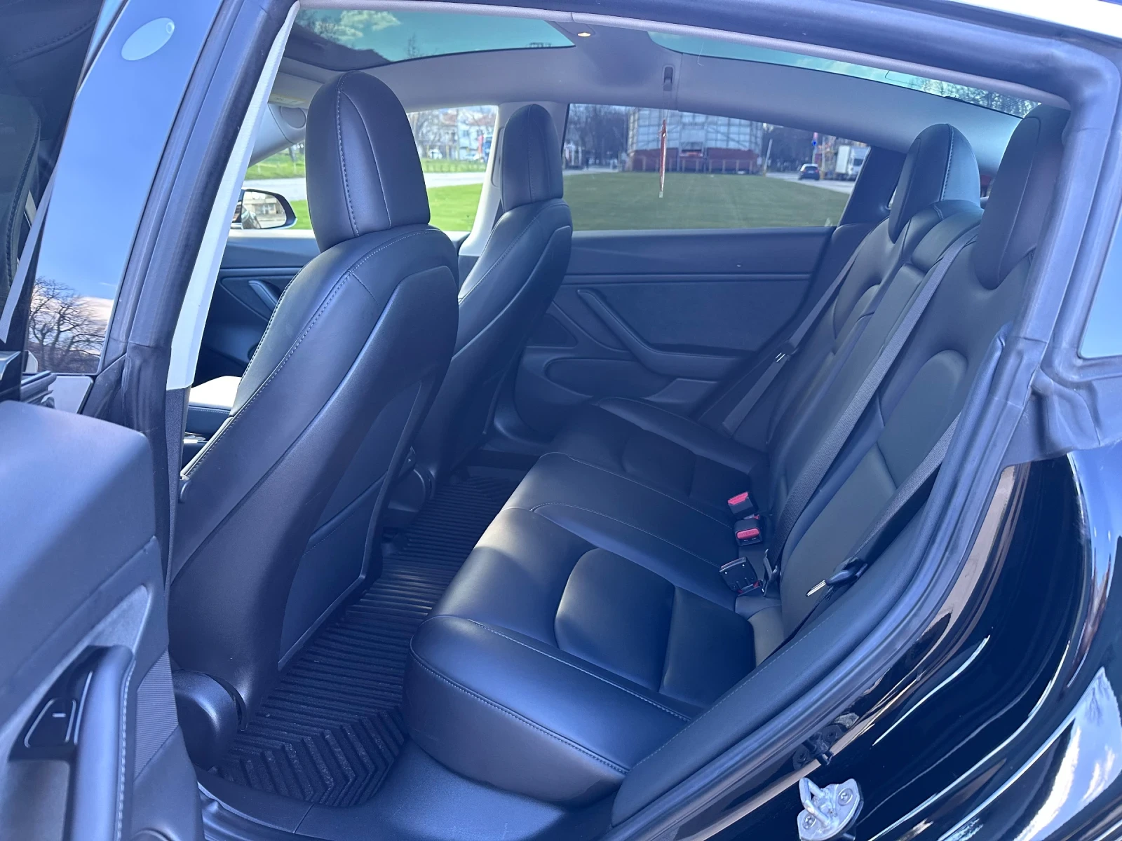 Tesla Model 3 Long Range Dual Motor 513кс, снимка 11 - Автомобили и джипове - 54103732