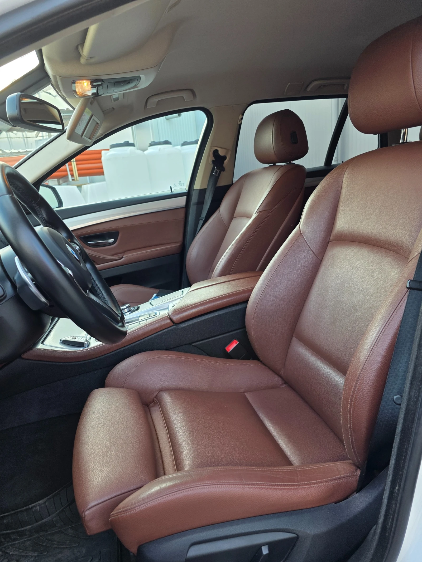 BMW 530 Xdrive, M Interior, снимка 10 - Автомобили и джипове - 54496240