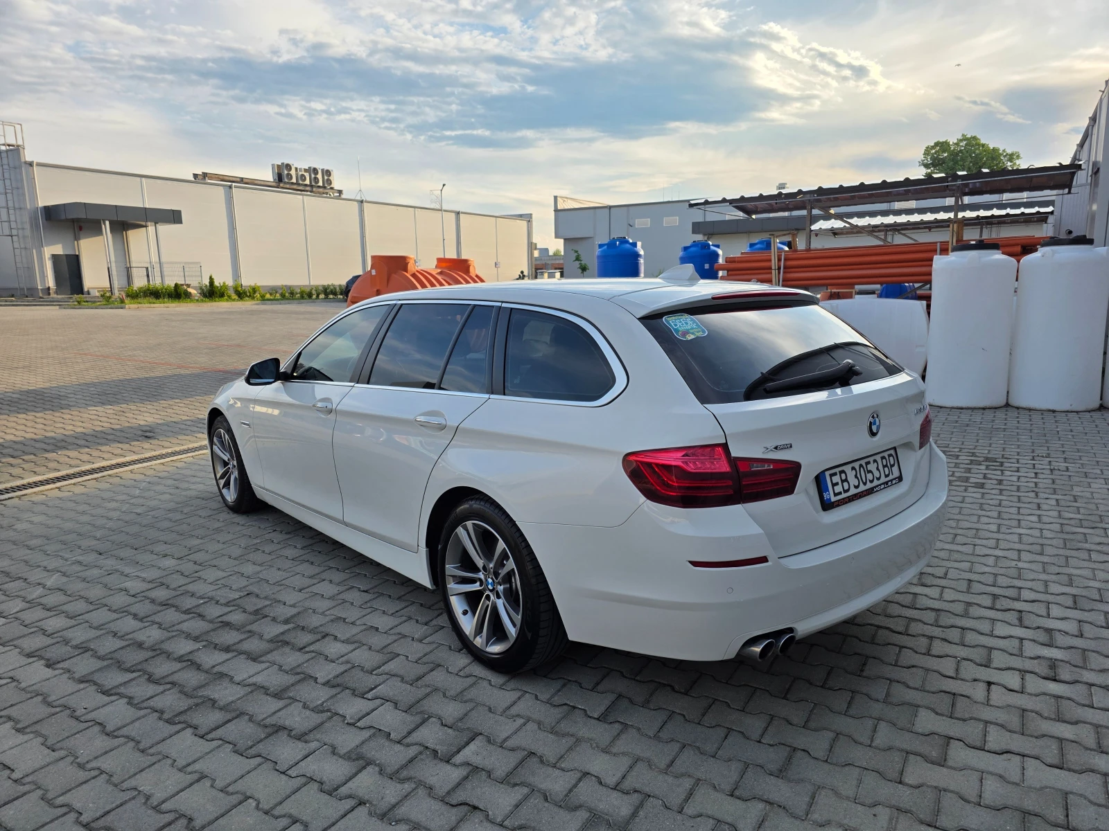 BMW 530 Xdrive, M Interior, снимка 2 - Автомобили и джипове - 54496240