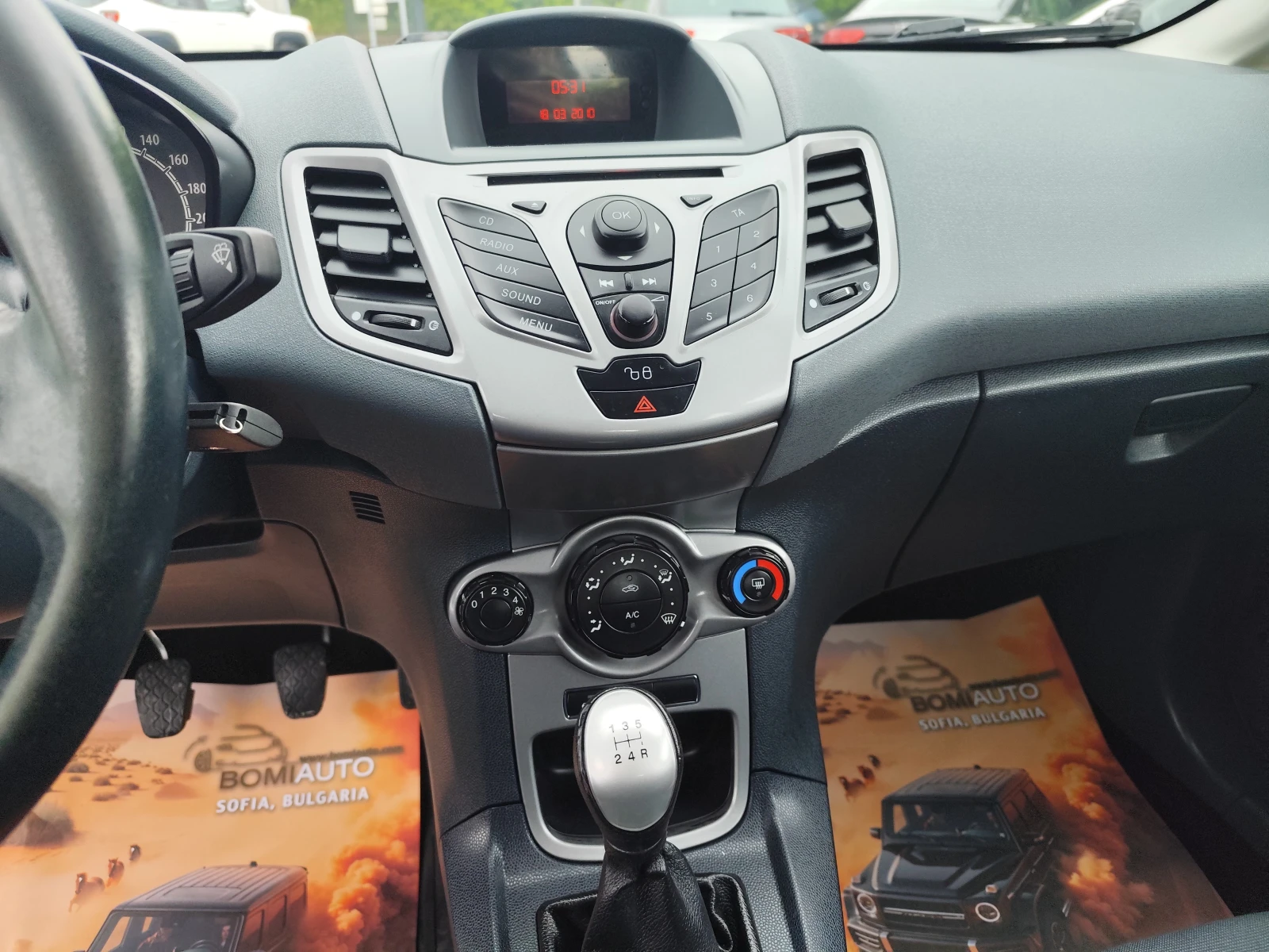 Ford Fiesta 1.2i* EURO5A* KLIMA* 5 ВРАТИ* , снимка 9 - Автомобили и джипове - 54638675