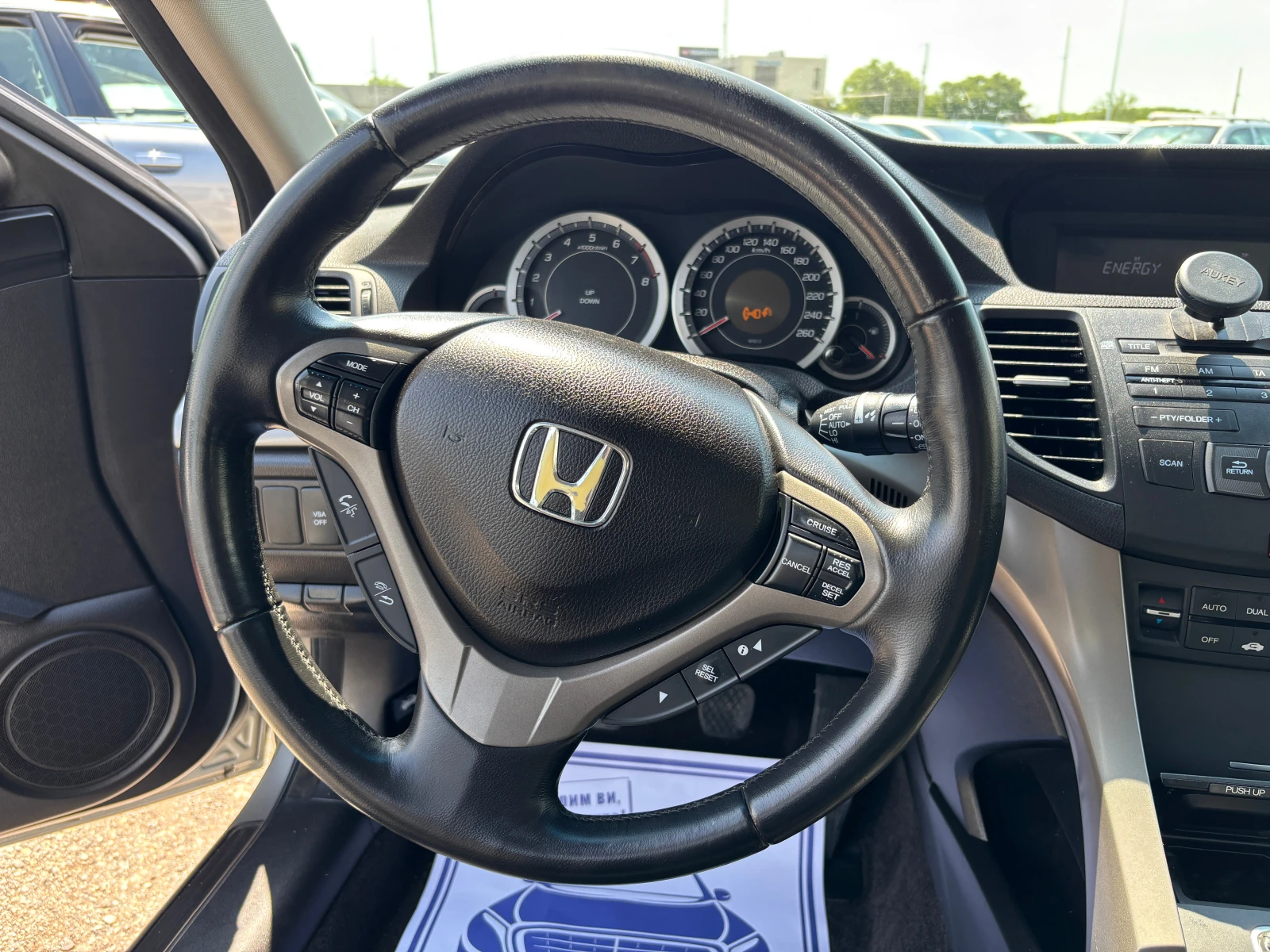 Honda Accord 2.0 БЕНЗИН, снимка 11 - Автомобили и джипове - 54779413