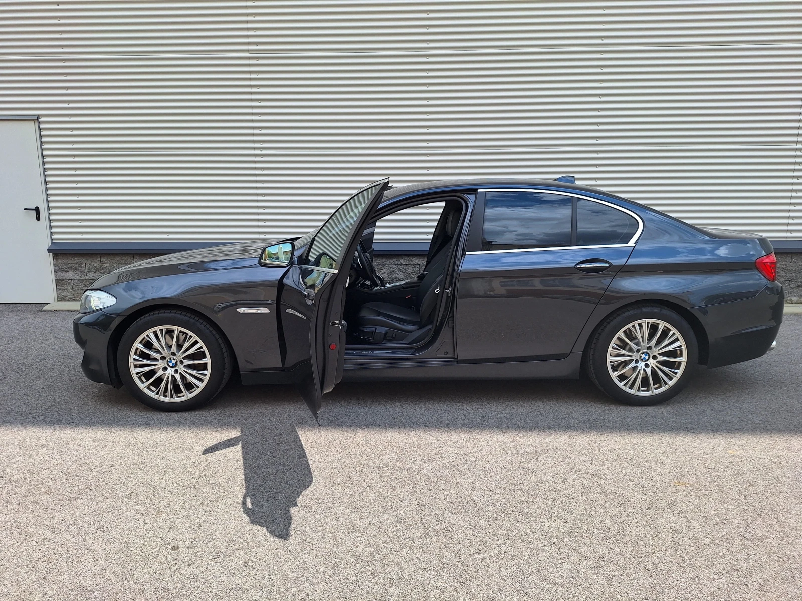 BMW 530 d F10 3.0D 2010 Г./ AVTOMAT/ NAVI/ КОЖА , снимка 8 - Автомобили и джипове - 54998326