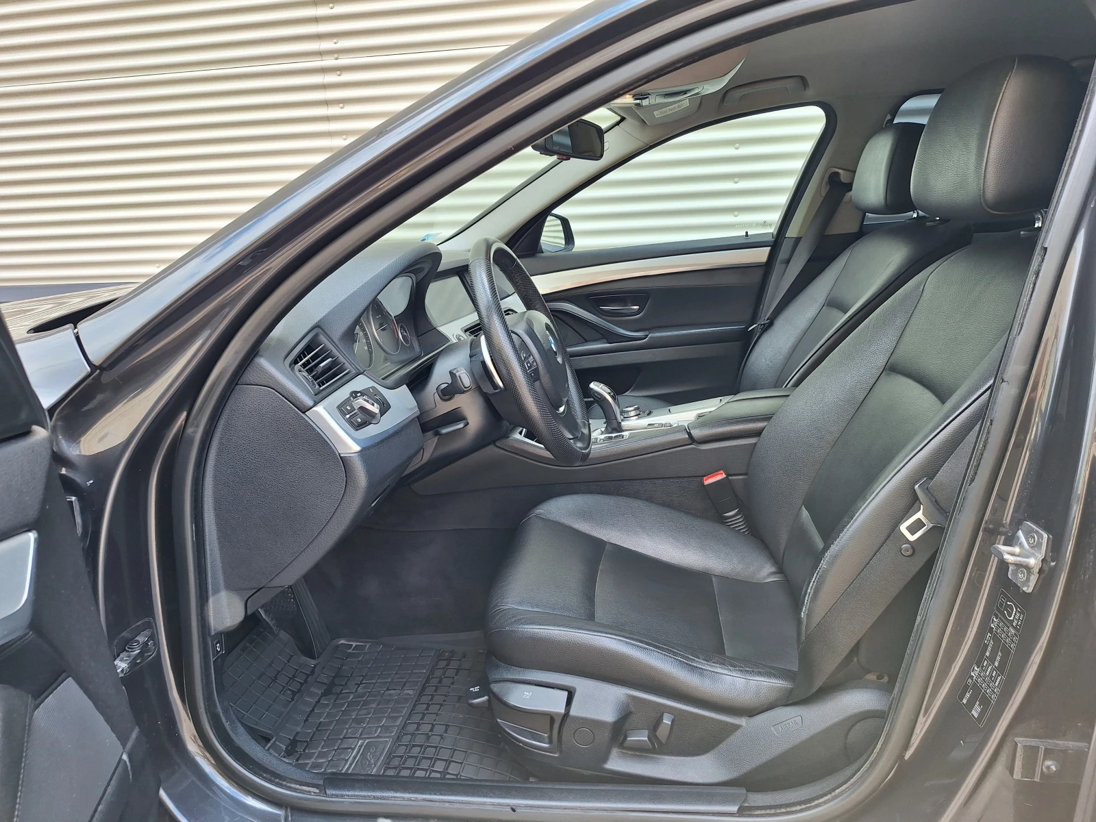 BMW 530 d F10 3.0D 2010 Г./ AVTOMAT/ NAVI/ КОЖА , снимка 9 - Автомобили и джипове - 54998326