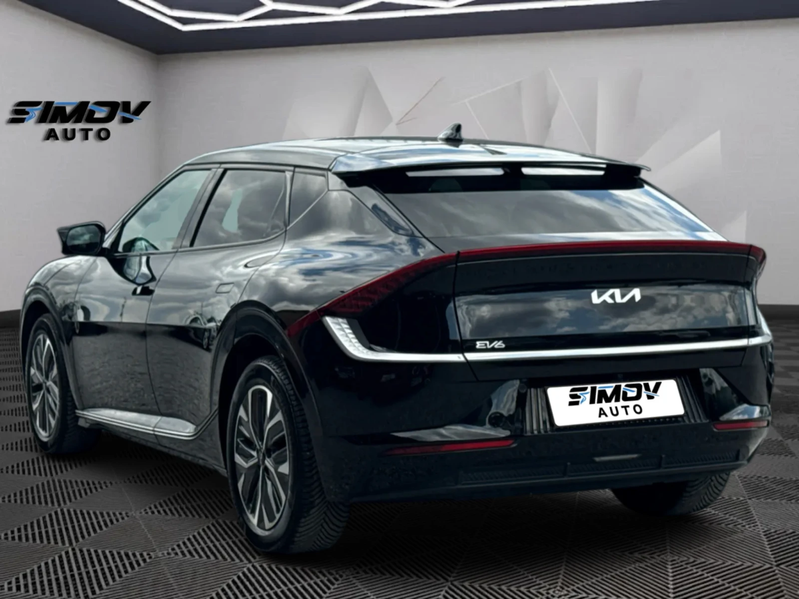 Kia EV6 77.4KWH ТЕРМО-ПОМПА ДИСТРОНИК ПАНОРАМА ОБДУХВАНЕ, снимка 2 - Автомобили и джипове - 55178399