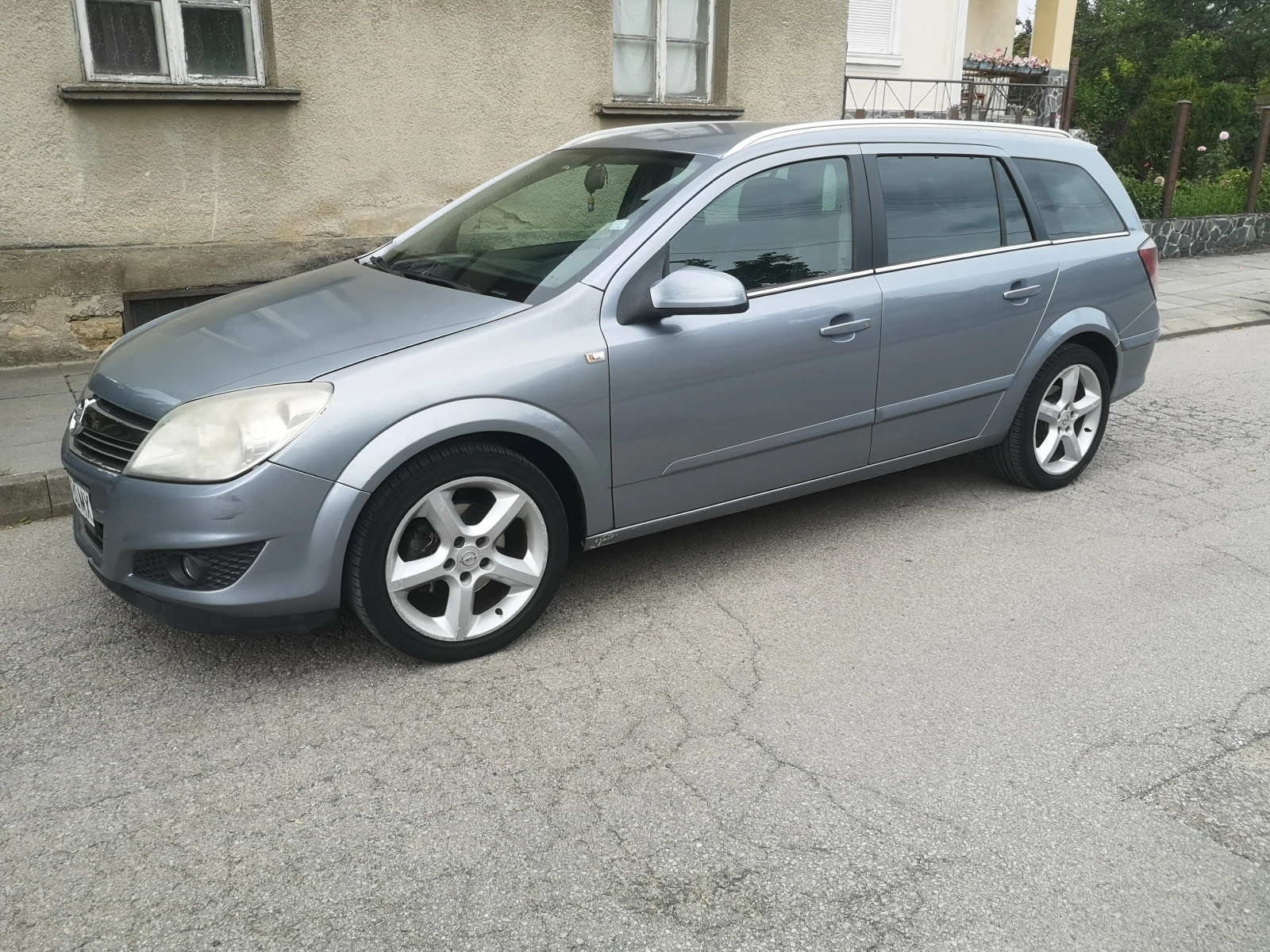 Opel Astra, снимка 4 - Автомобили и джипове - 55455375