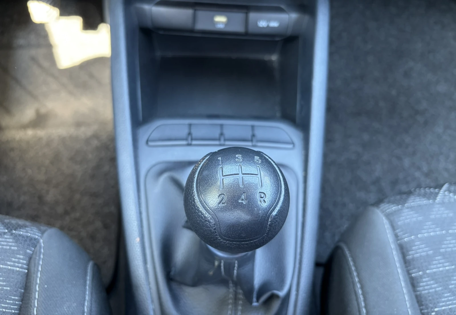 Kia Rio 1.2 84hp, снимка 12 - Автомобили и джипове - 56133827