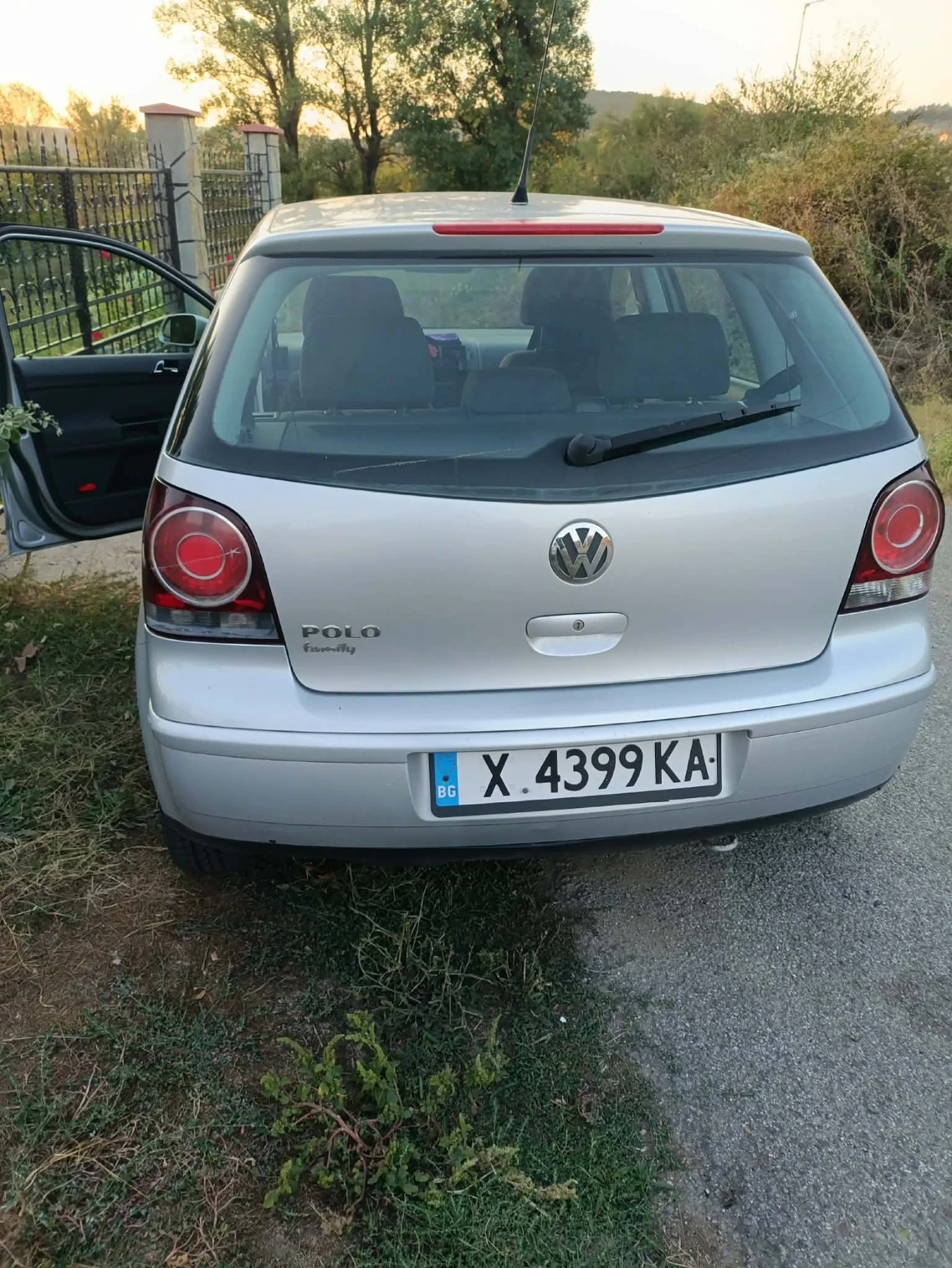 VW Polo, снимка 9 - Автомобили и джипове - 56155471