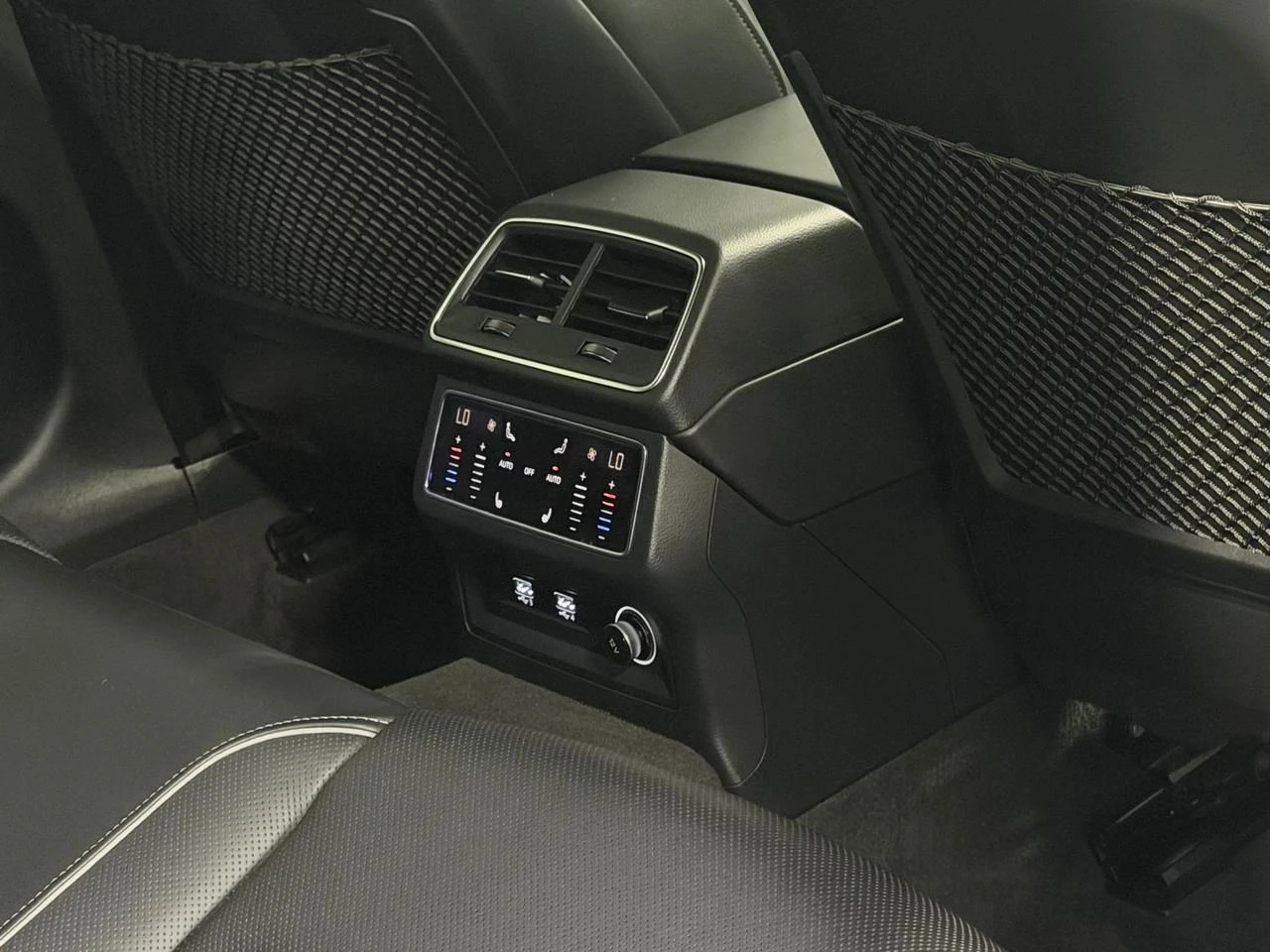Audi A6, снимка 15 - Автомобили и джипове - 56726821