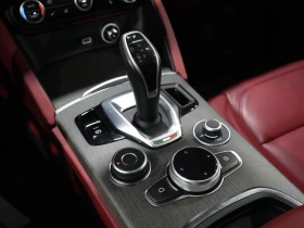 Alfa Romeo Stelvio Ti / 2.0 AWD / Harman-Kardon - 56600 лв. / 28939.12 € - 98477411 11