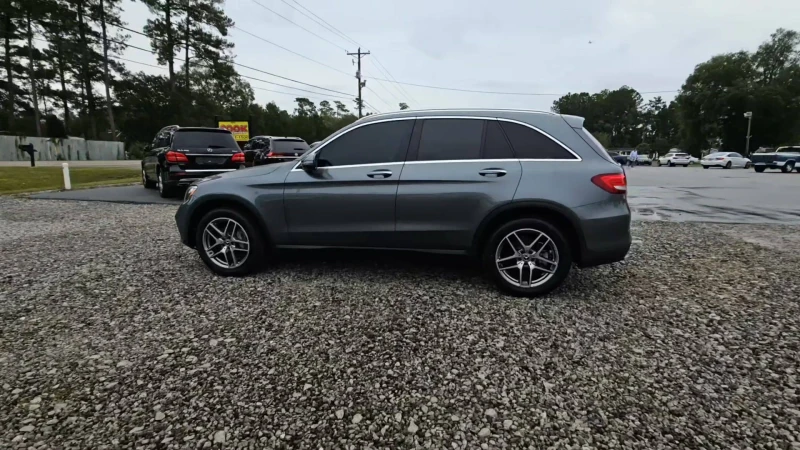 Mercedes-Benz GLC 300 4MATIC AMG Line, снимка 3 - Автомобили и джипове - 47461951