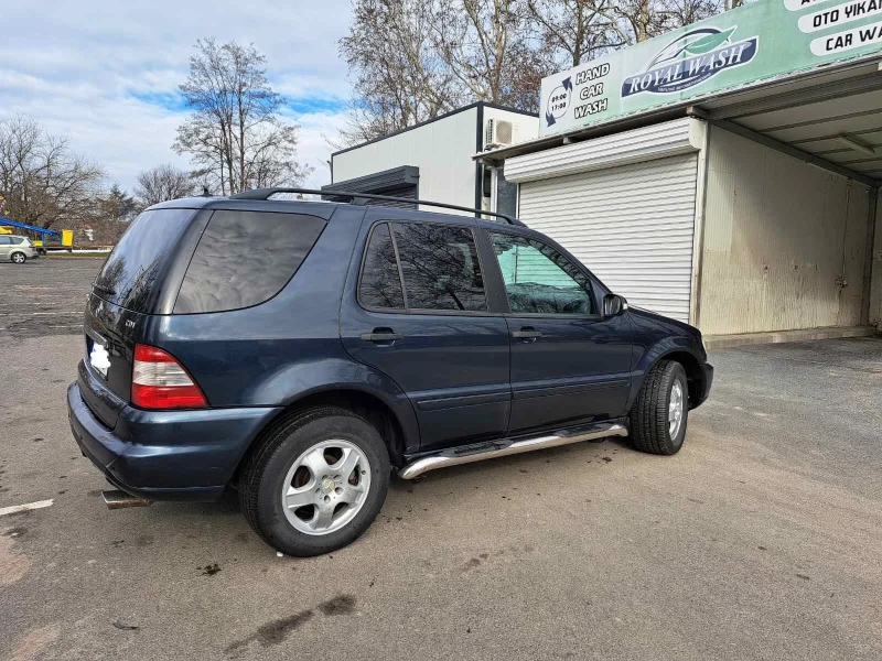 Mercedes-Benz ML 270, снимка 9 - Автомобили и джипове - 49476509