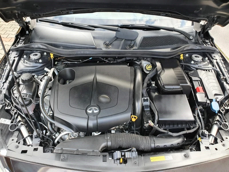 Mercedes-Benz GLA 2.2d/4x4/Automatic/Executive, снимка 16 - Автомобили и джипове - 49595386