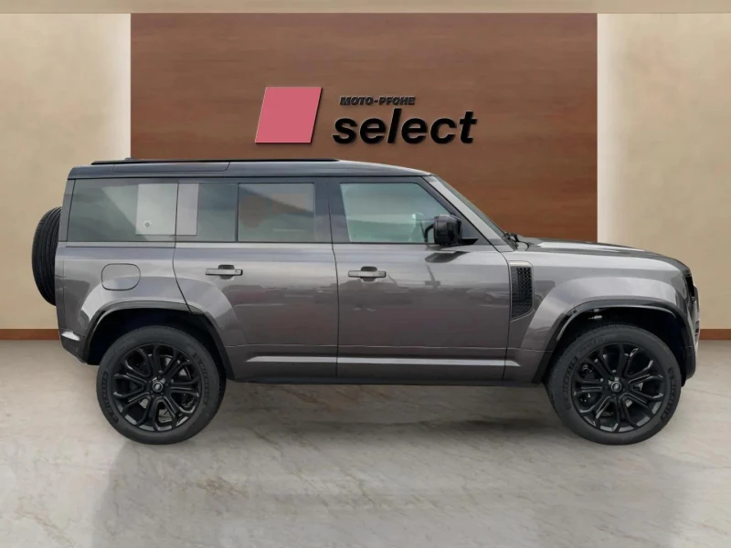 Land Rover Defender 4.4, снимка 4 - Автомобили и джипове - 52217647