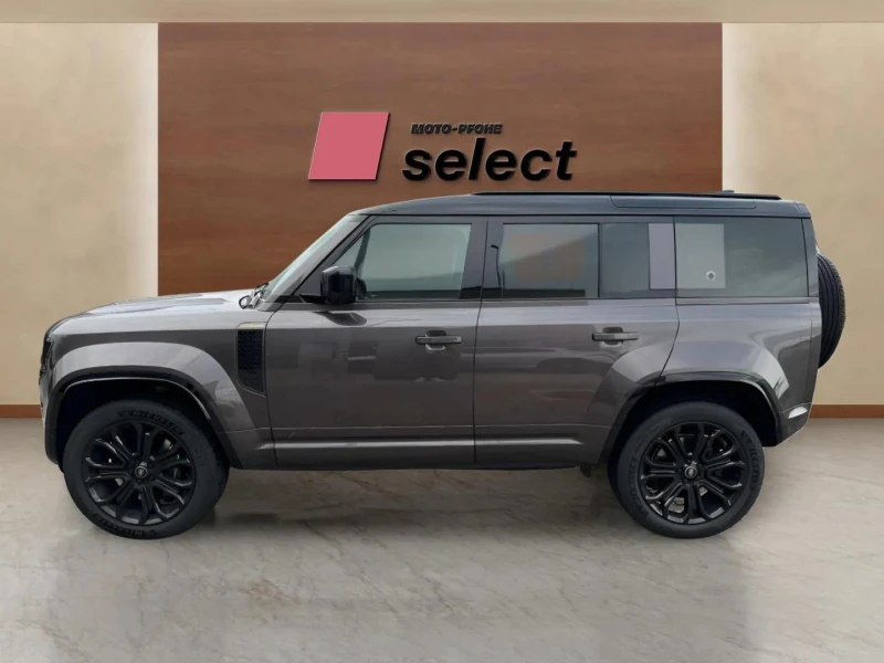 Land Rover Defender 4.4, снимка 8 - Автомобили и джипове - 52217647