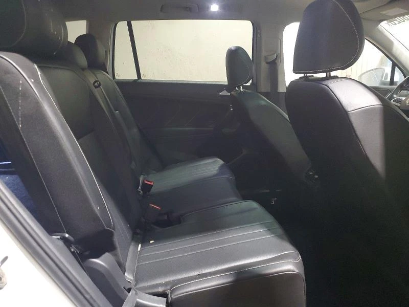 VW Tiguan SE* ПАНО* ДИГИТАЛНО* ТАБЛО , снимка 11 - Автомобили и джипове - 53874337