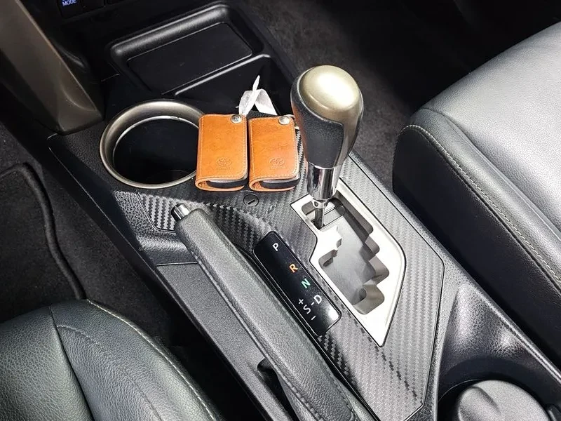 Toyota Rav4 2.5 4WD, снимка 9 - Автомобили и джипове - 55559633