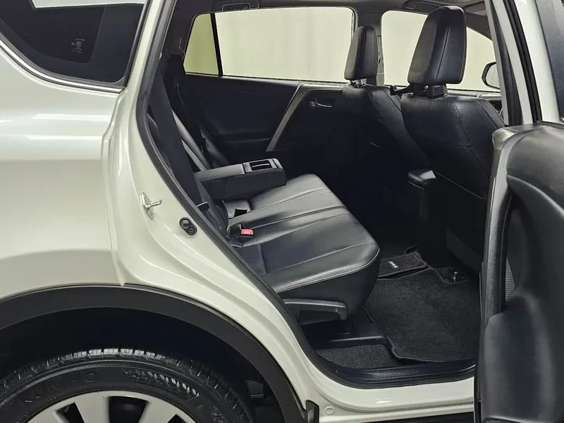 Toyota Rav4 2.5 4WD, снимка 11 - Автомобили и джипове - 55559633