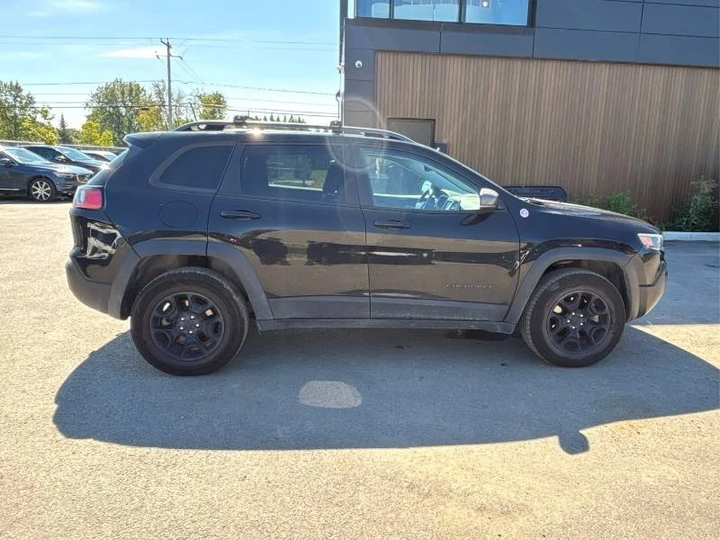 Jeep Cherokee * Trailhawk * CARFAX* ОПЦИЯ ЗА ФИНАНСИРАНЕ, снимка 6 - Автомобили и джипове - 55951717