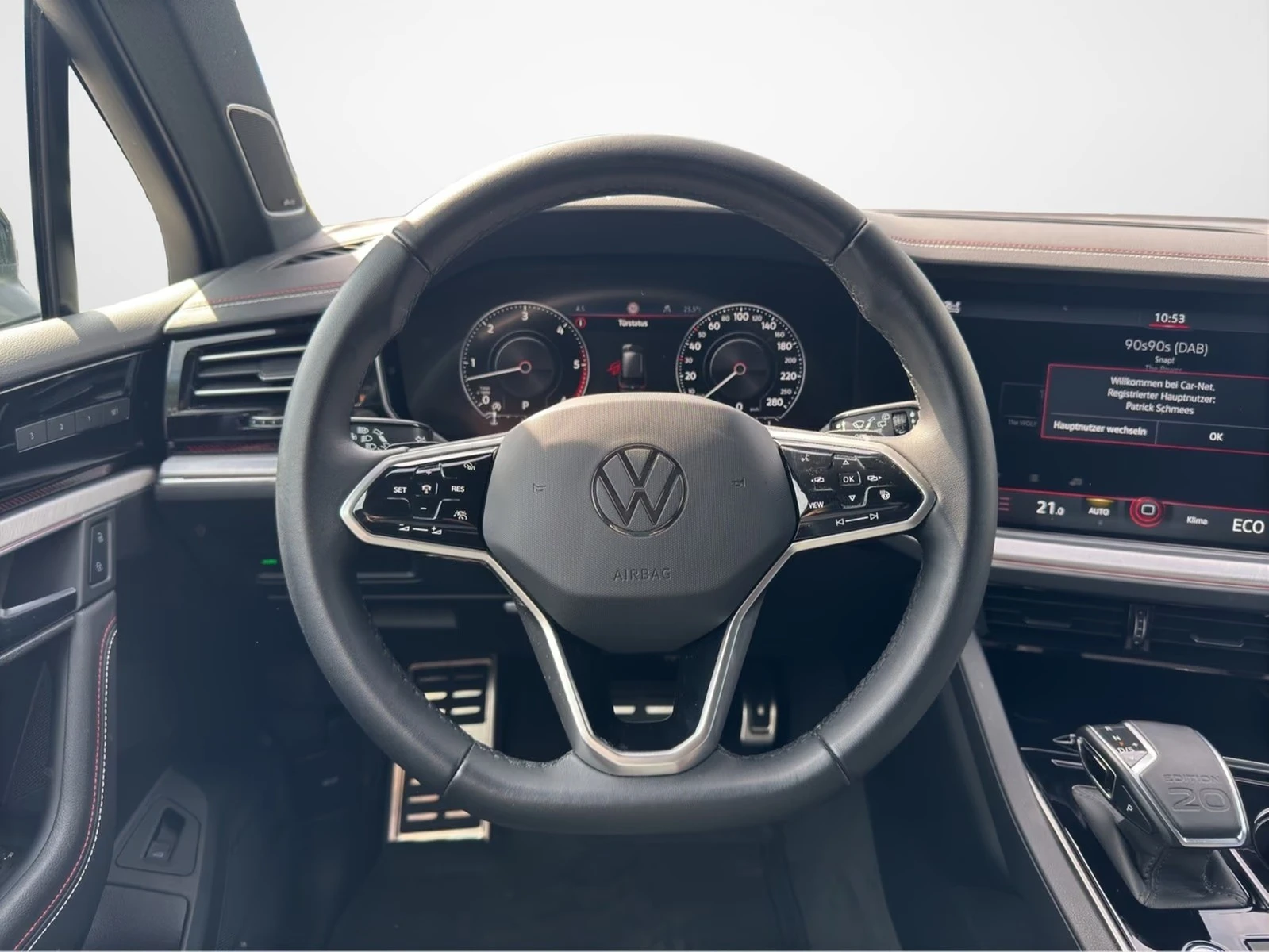 VW Touareg 3.0 TDI 4M R-Line, снимка 8 - Автомобили и джипове - 24724249