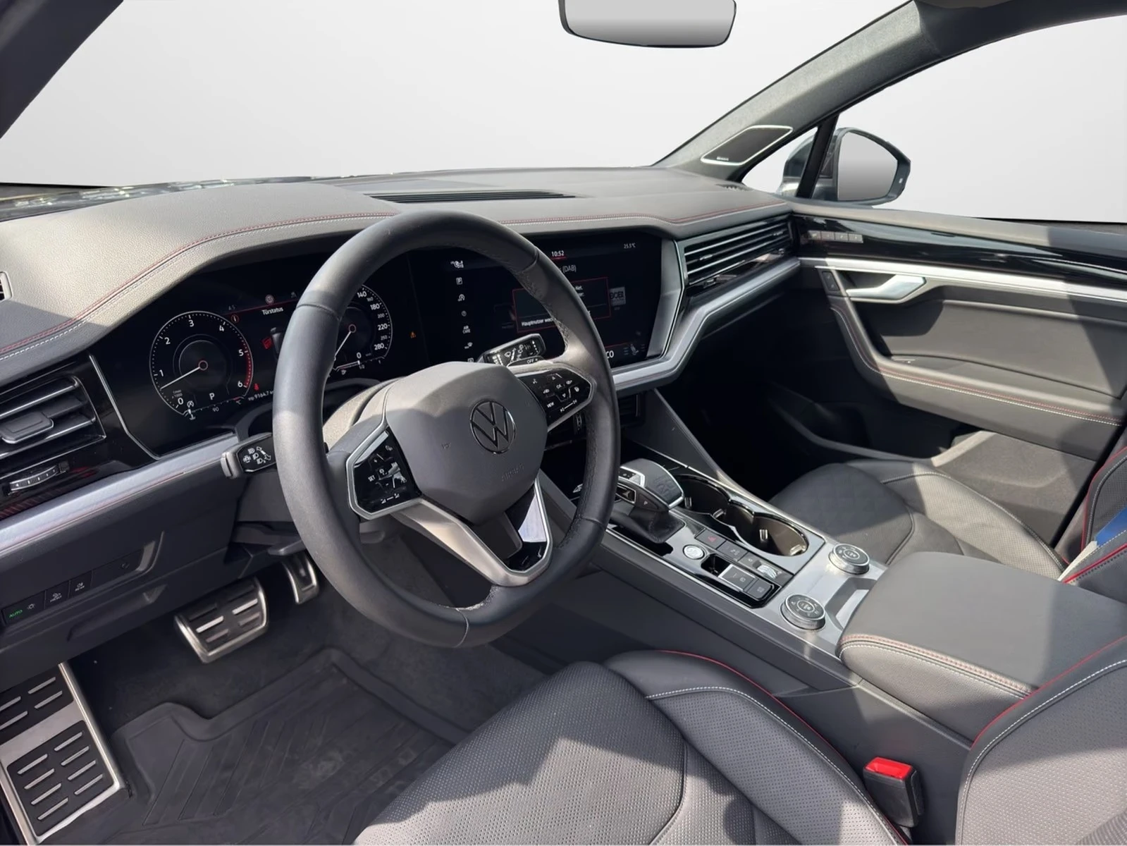 VW Touareg 3.0 TDI 4M R-Line, снимка 6 - Автомобили и джипове - 24724249