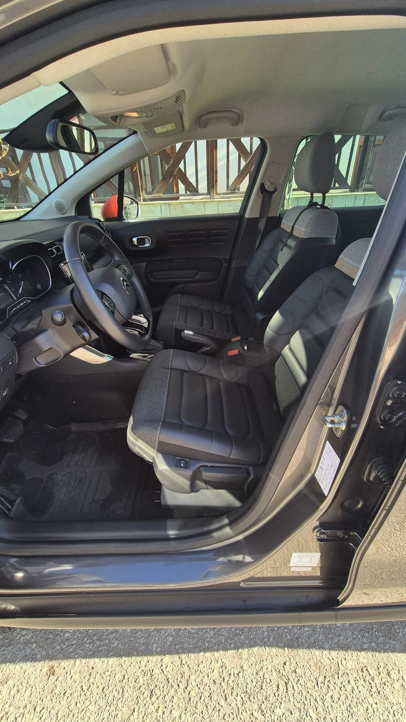 Citroen C3 Aircross SUV FL SHINE PACK PureTech 130 S&S EAT6 E6 - изображение 6