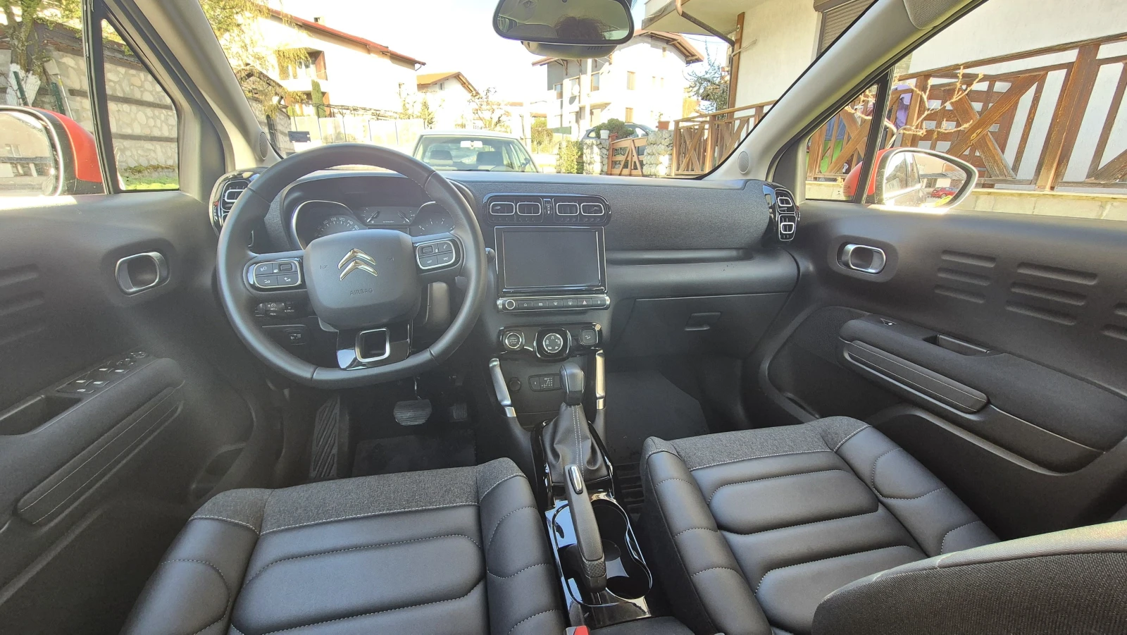 Citroen C3 Aircross SUV FL SHINE PACK PureTech 130 S&S EAT6 E6 - изображение 7