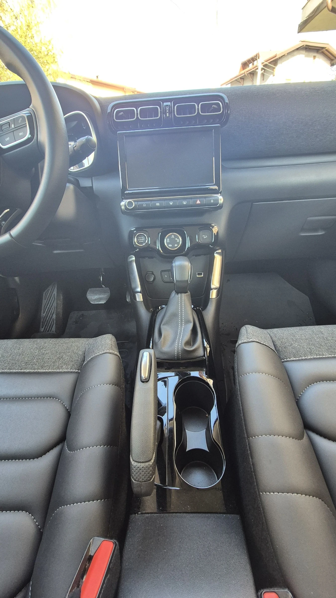 Citroen C3 Aircross SUV FL SHINE PACK PureTech 130 S&S EAT6 E6 - изображение 9