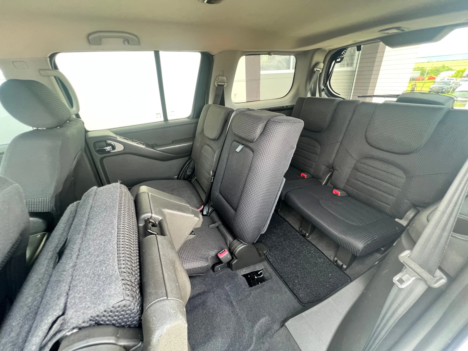Nissan Pathfinder 2.5DCI/174ks/Автоматик/4X4/7MECTA (6+ 1) - изображение 10
