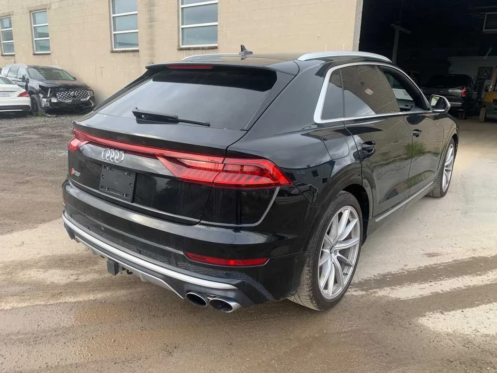 Audi SQ8 2023 / 4.0 TFSI V8 / - изображение 4