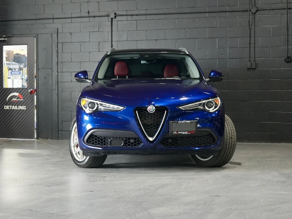 Alfa Romeo Stelvio Ti / 2.0 AWD / Harman-Kardon - изображение 2