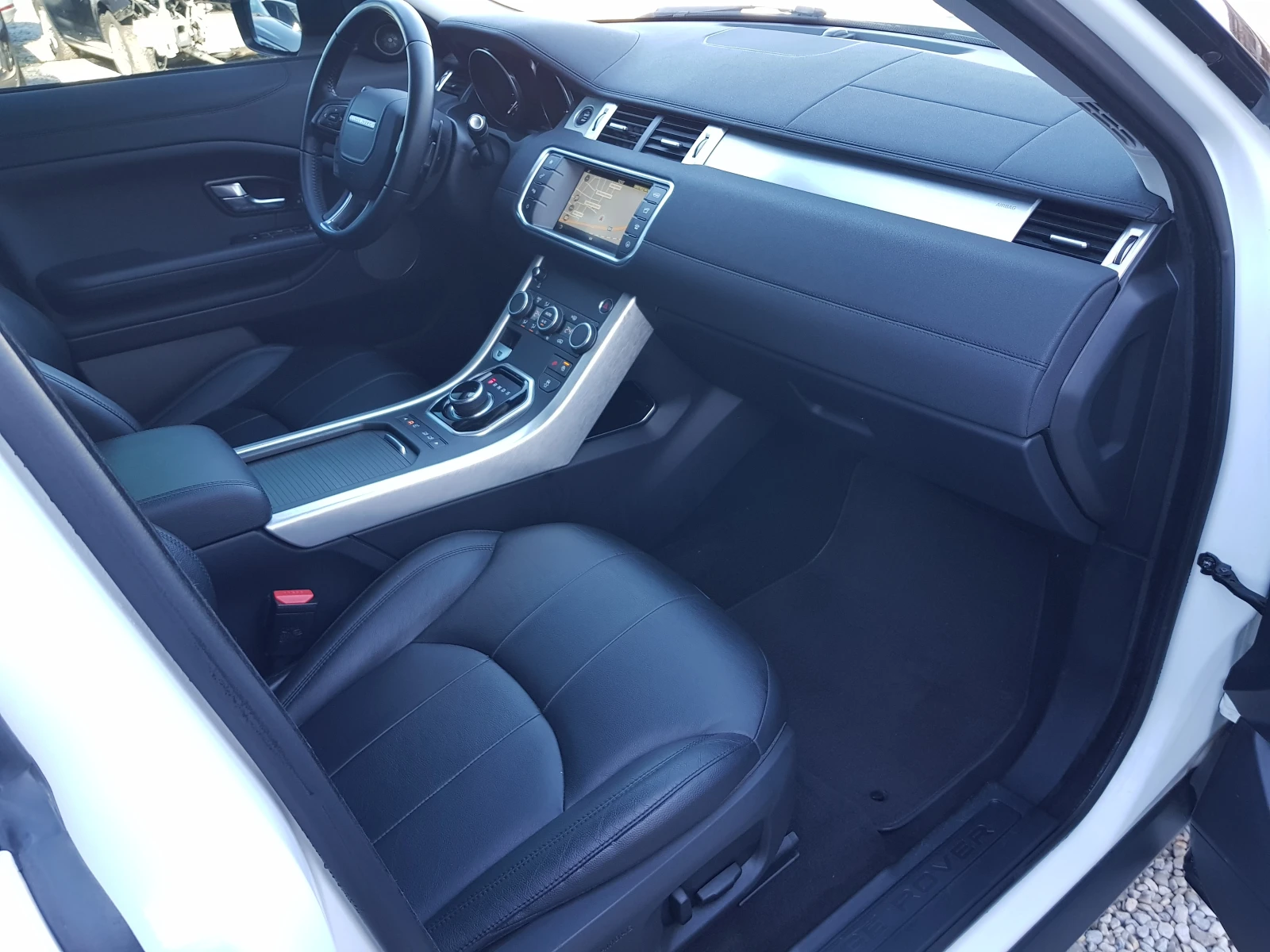 Land Rover Range Rover Evoque FACELIFT 2.0 D-150 �.�. EURO 6B | Mobile.bg � ����������� 11