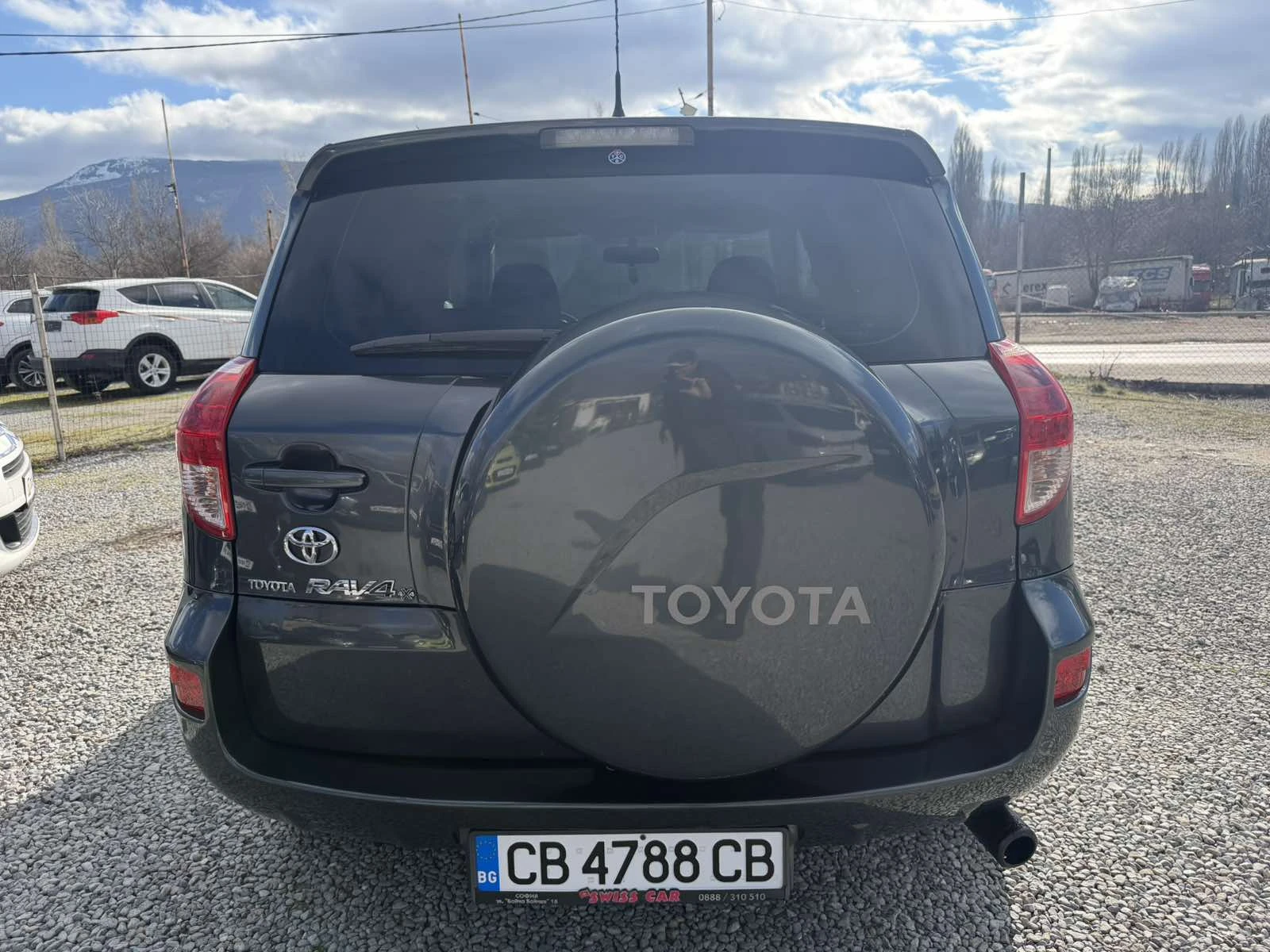 Toyota Rav4 2.2 D-4D/4x4, снимка 6 - Автомобили и джипове - 53868012