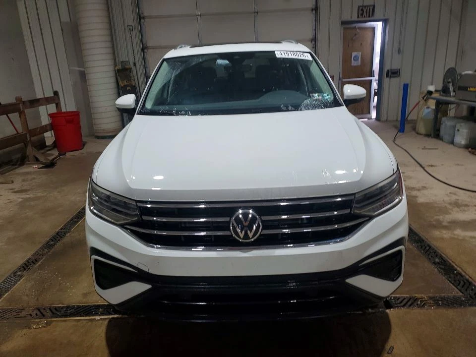 VW Tiguan SE* ПАНО* ДИГИТАЛНО* ТАБЛО , снимка 2 - Автомобили и джипове - 53874337