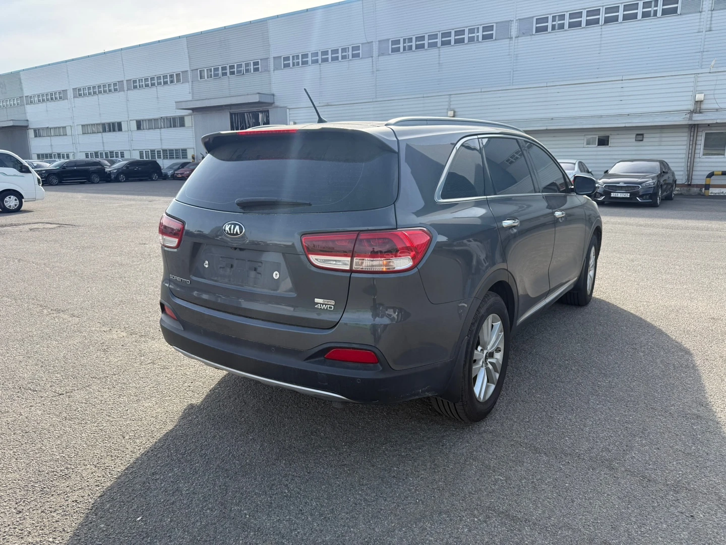 Kia Sorento 2.2CRDI-4WD-ОЧАКВАН ВНОС!, снимка 4 - Автомобили и джипове - 54340526