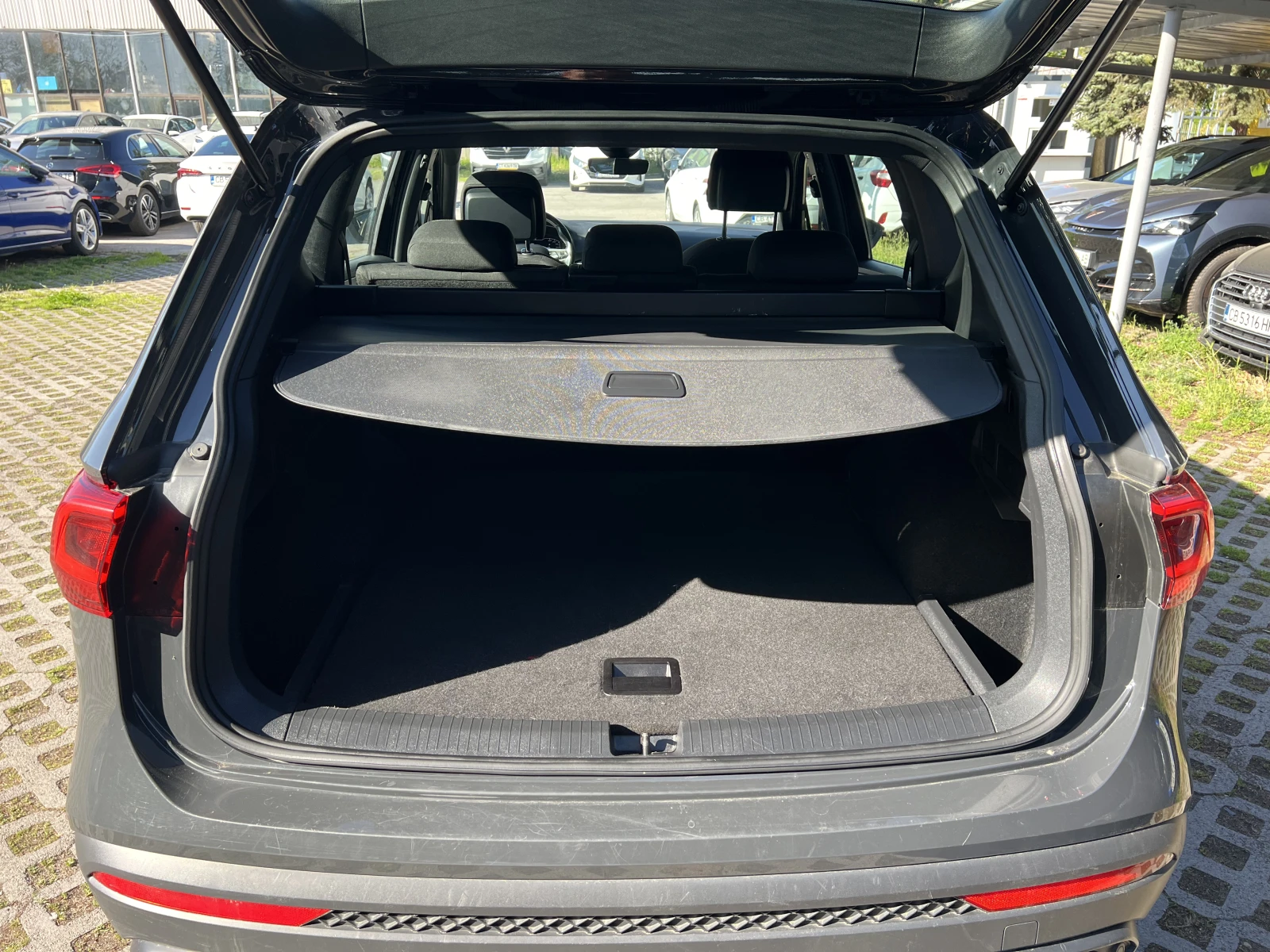 Seat Tarraco 2.0 TDI 150 HP DSG Style, снимка 16 - Автомобили и джипове - 54712147