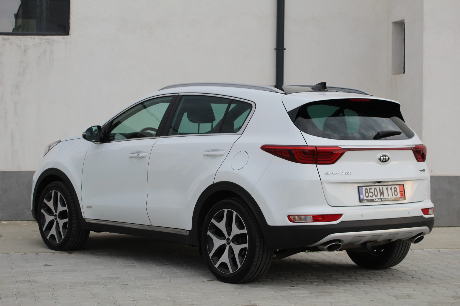 Kia Sportage  2.0 CRDI GT Line 185кс 4х4 / Обдухване / Панорама, снимка 6 - Автомобили и джипове - 55042096