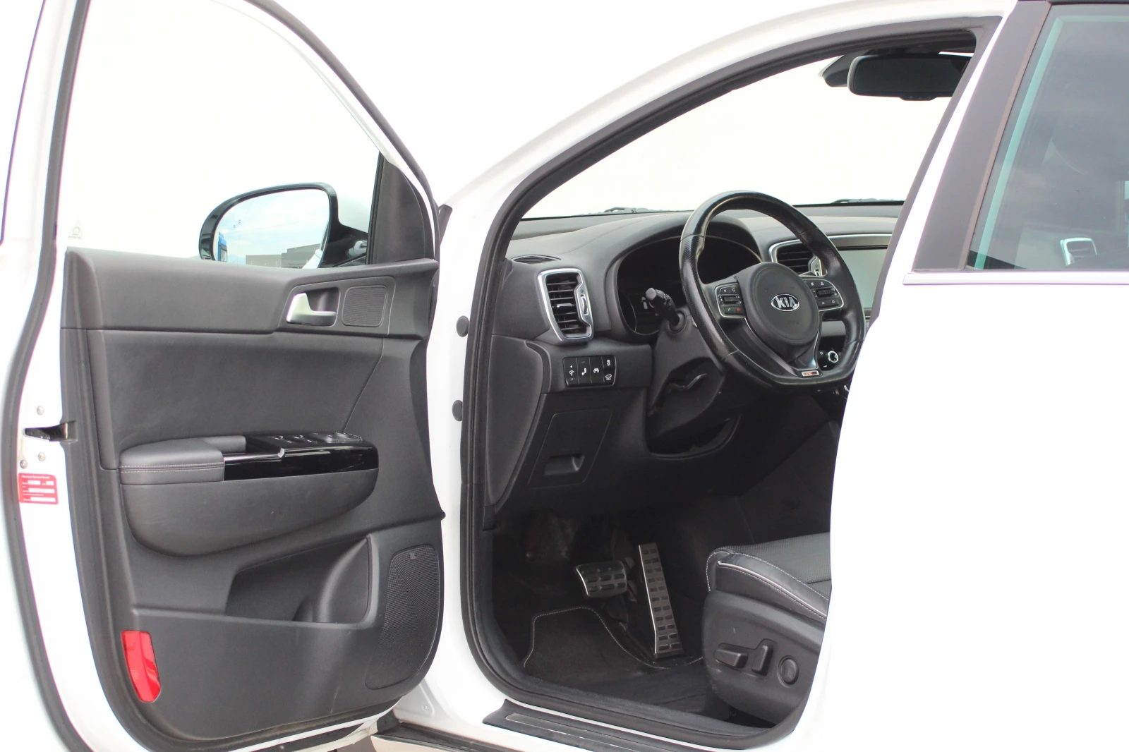 Kia Sportage  2.0 CRDI GT Line 185кс 4х4 /Пълн. серв. история , снимка 8 - Автомобили и джипове - 55042096