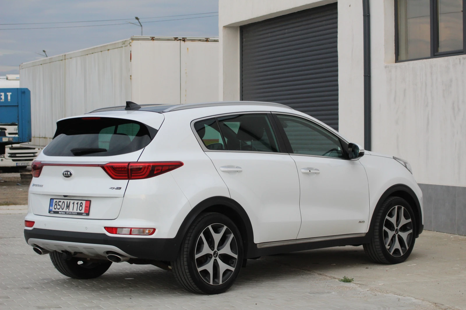 Kia Sportage  2.0 CRDI GT Line 185кс 4х4 / Обдухване / Панорама, снимка 4 - Автомобили и джипове - 55042096