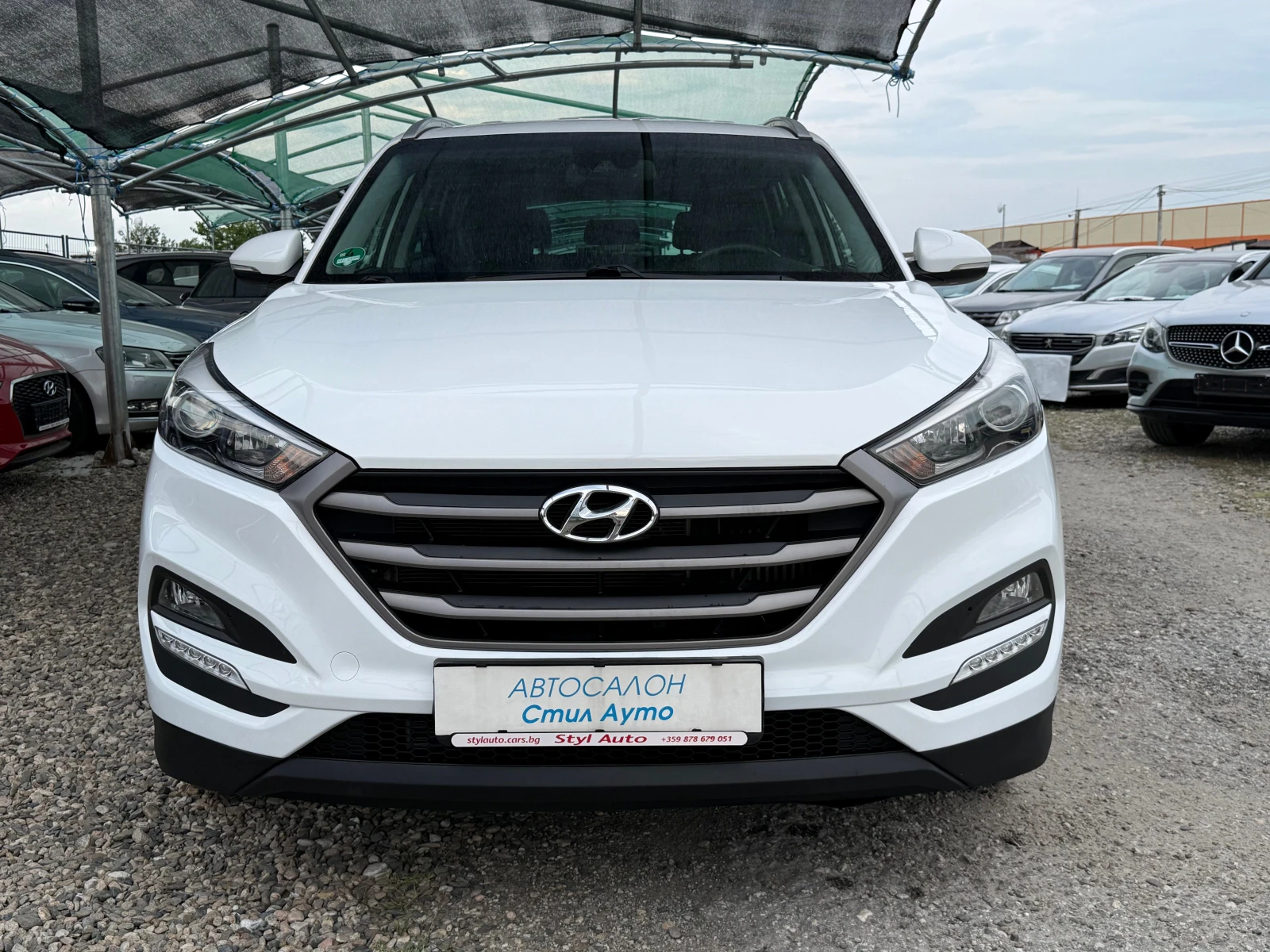 Hyundai Tucson 1.6 i, снимка 2 - Автомобили и джипове - 55326116