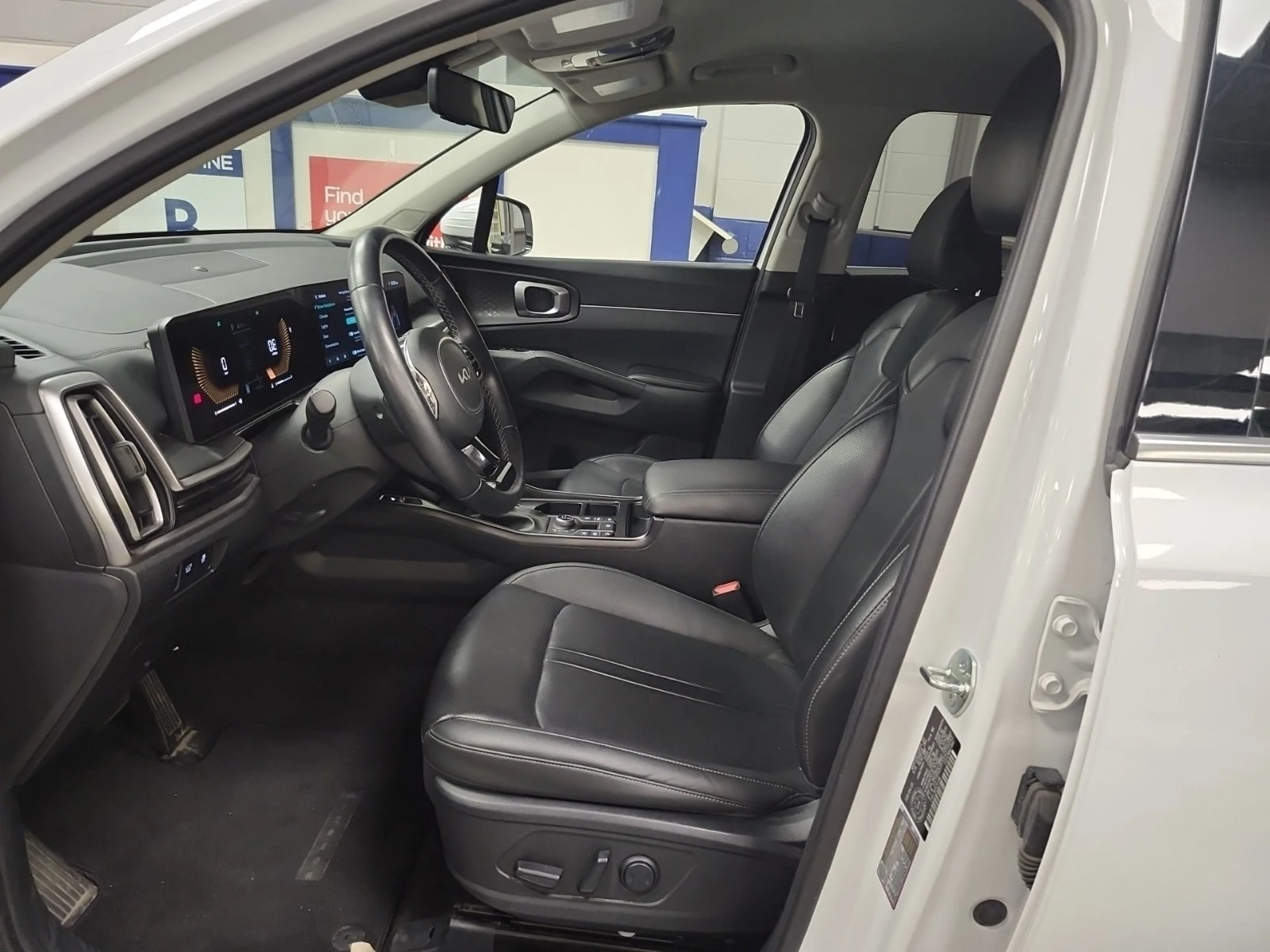 Kia Sorento * Awd Ex* АВТОКРЕДИТ БЕЗ ПЪРВОНАЧАЛНА ВНОСКА* , снимка 3 - Автомобили и джипове - 55929078